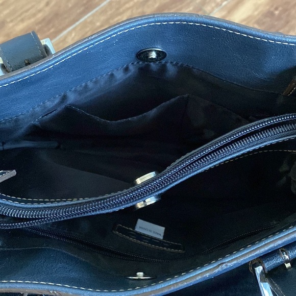 Aldo Ladies Leather Handbag /Shoulder bag - Great Condition - Picture 12 of 12